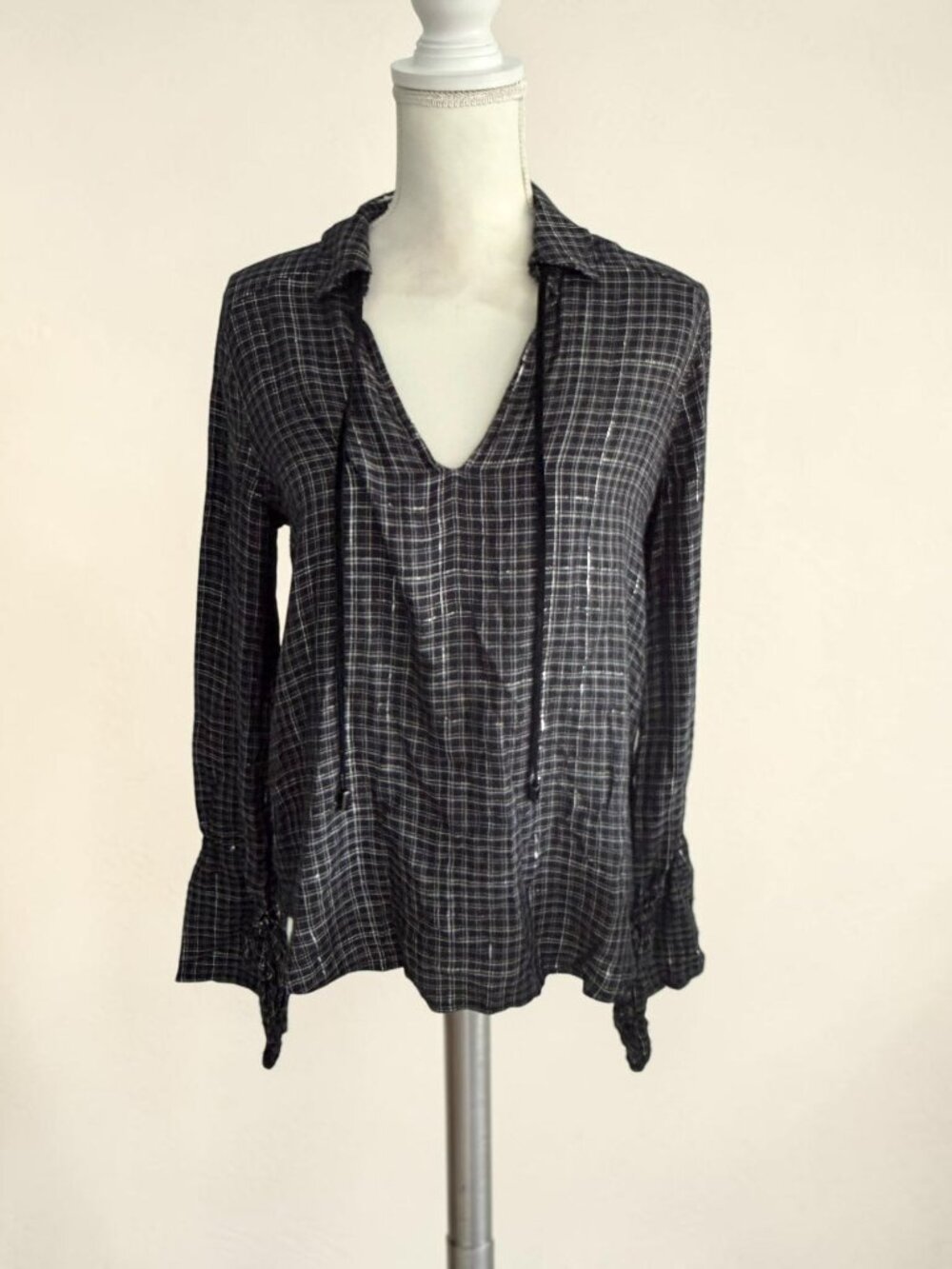 PAIGE Black Silver Metallic Plaid Top Blouse Size Medium